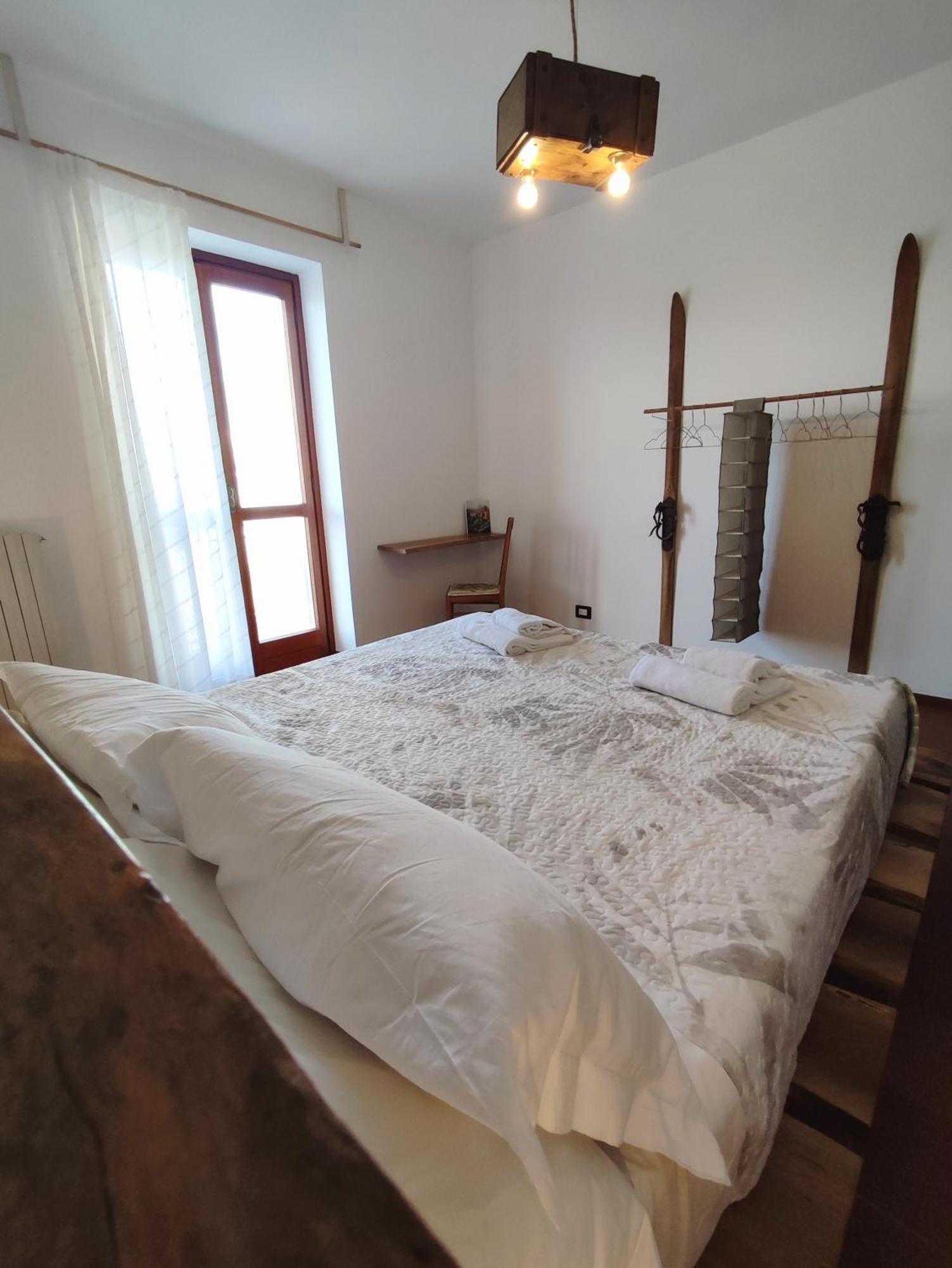 Villa Ca di me La Morra Camera foto